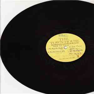 E-Zee Possee Featuring Dr. Mouthquake - Love On Love
