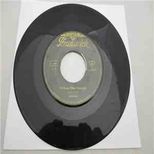 Patsy Cline - Walkin' After Midnight / A Poor Man's Roses (Or A Rich Man's  ...
