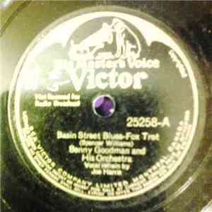 Benny Goodman And His Orchestra - Basin Street Blues / When Buddha Smiles