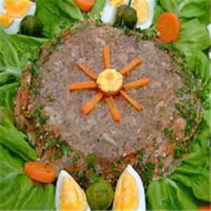 Merzlux - Pihtije on Lettuce with Eggs