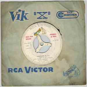 Elvis Presley With The Jordanaires - Prendado De Ti (Stuck On You) / Fama Y ...