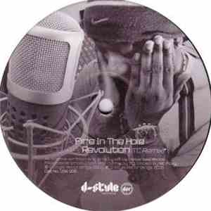 Distorted Minds Feat. MC Foxy - Fire In The Hole / Revolution (TC Remix)