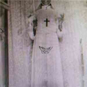 Martian Moth - Tudo No Lugar