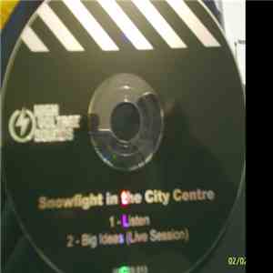 Snowfight In The City Centre - Listen