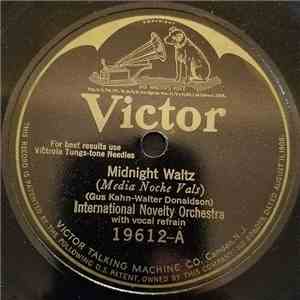 International Novelty Orchestra / The Troubadours  - Midnight Waltz / In Sh ...